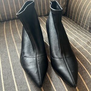 Elegant Black Women's Ankle Boots